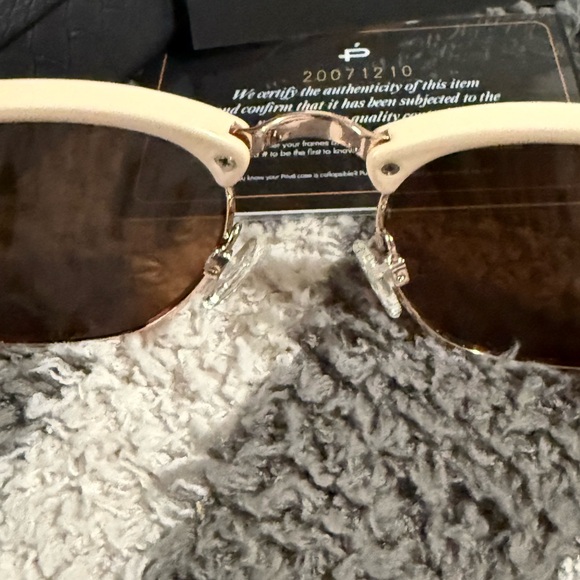 NEW IN BOX BLACK BY PRIVE REVAUX POLARIZED 
“THE HEADLINER” 
51-20-145 - Picture 9 of 10